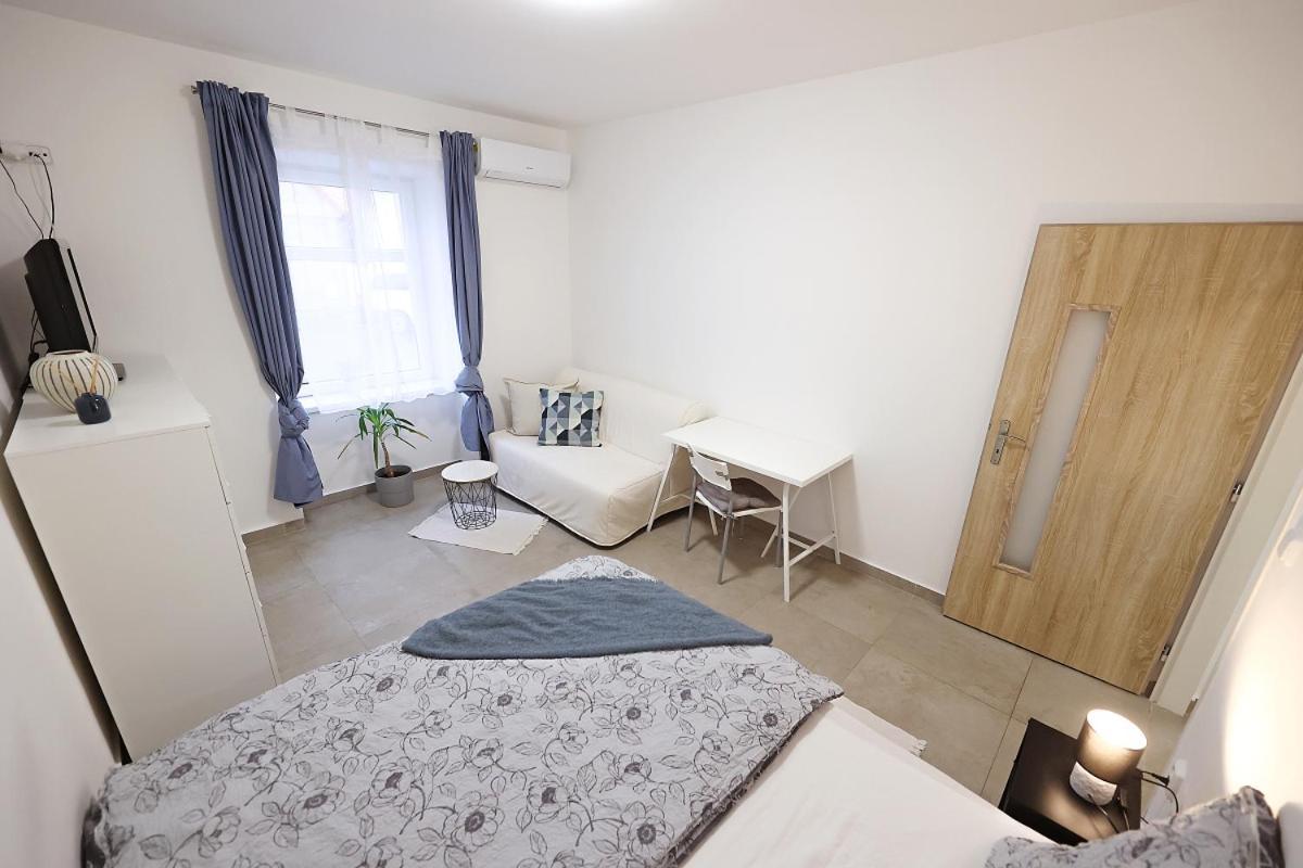 Fara No71 Apart 3 Libice nad Cidlinou Екстер'єр фото